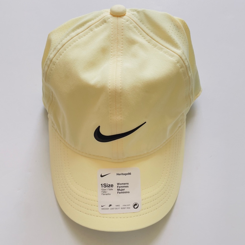 Nike performance women’s heritage 86 Hat Yellow